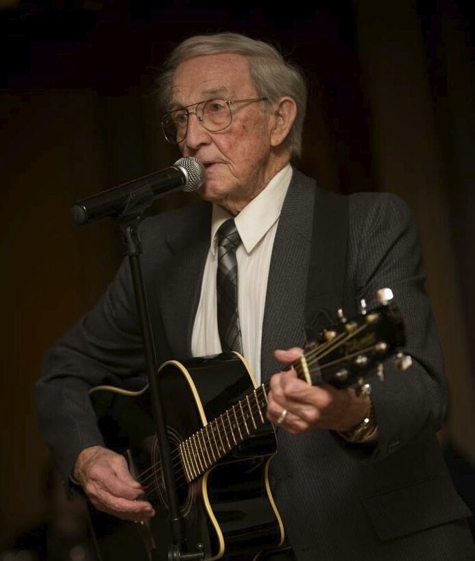 Photo of Lorne Cunningham
