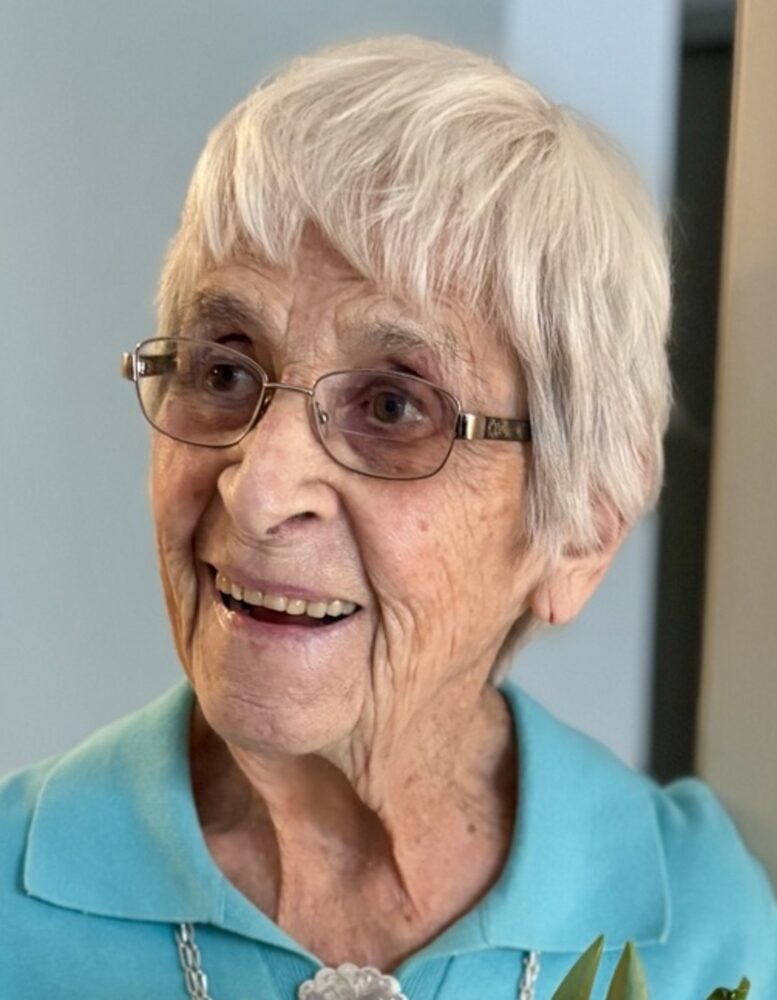 Photo of Mary Farnworth (Faye)