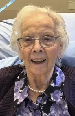 Photo of Evelyn May CARPENTER