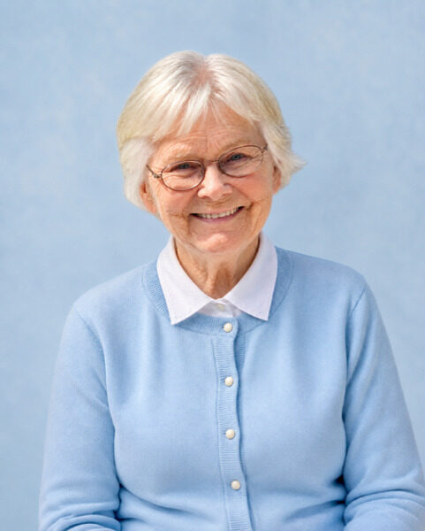 Photo of Helen Carey