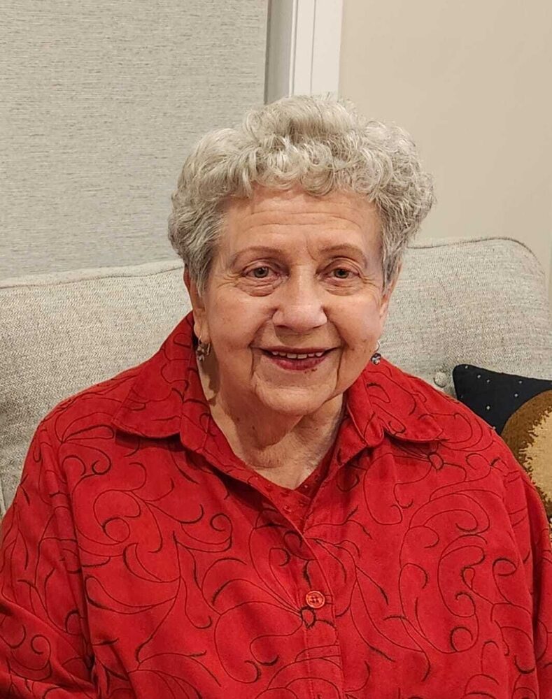 Photo of Helen Elaine Hoerle (nee Krampien)