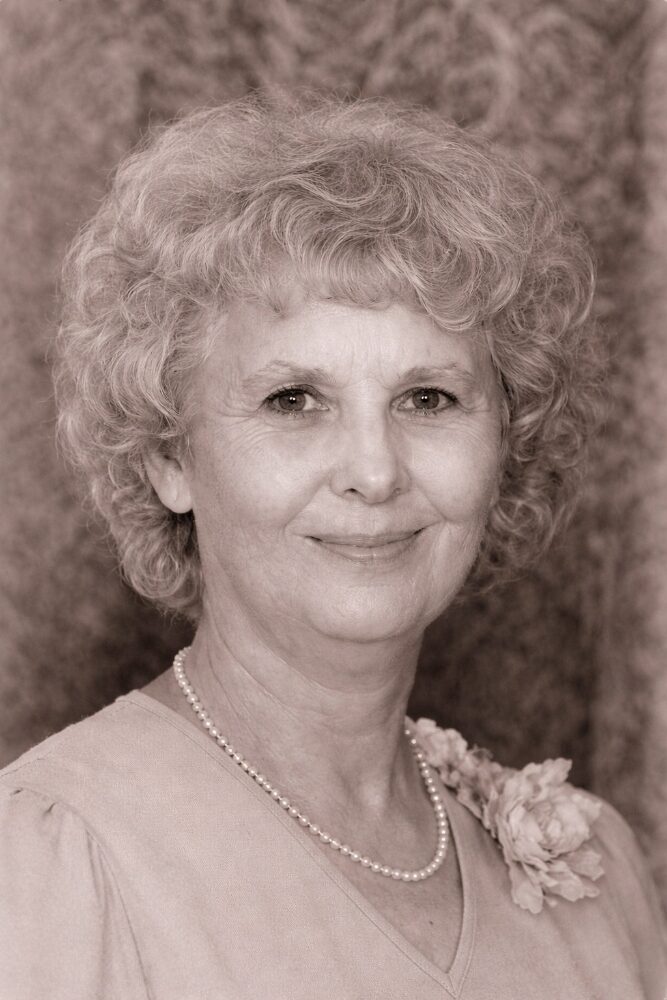 Photo of Doreen HAYTON
