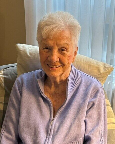 Photo of Lenore Thamar Roach (née Bryan)
