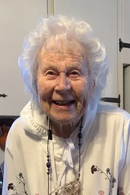 Photo of Beryl MARTIN