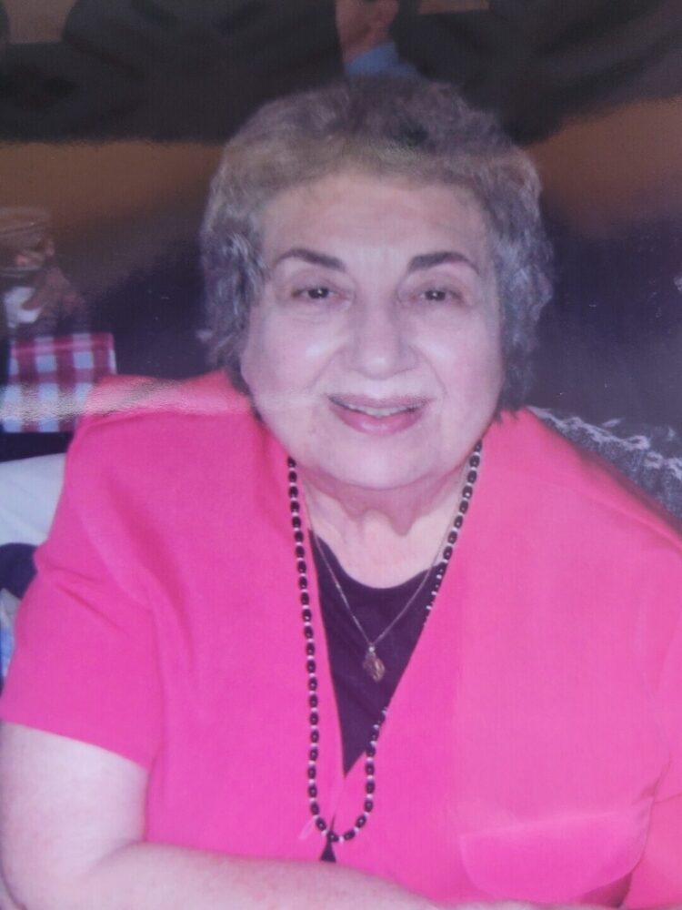 Photo of Vivian SANDERSON