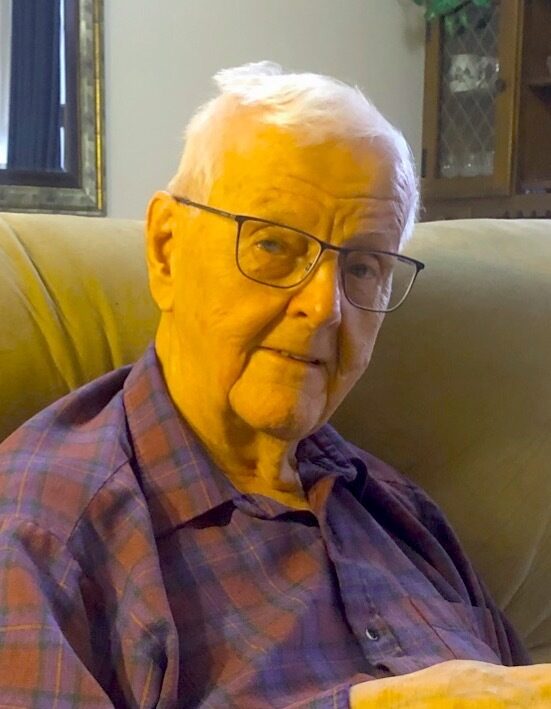 Photo of William Earl "Bill" CHRISTMAS