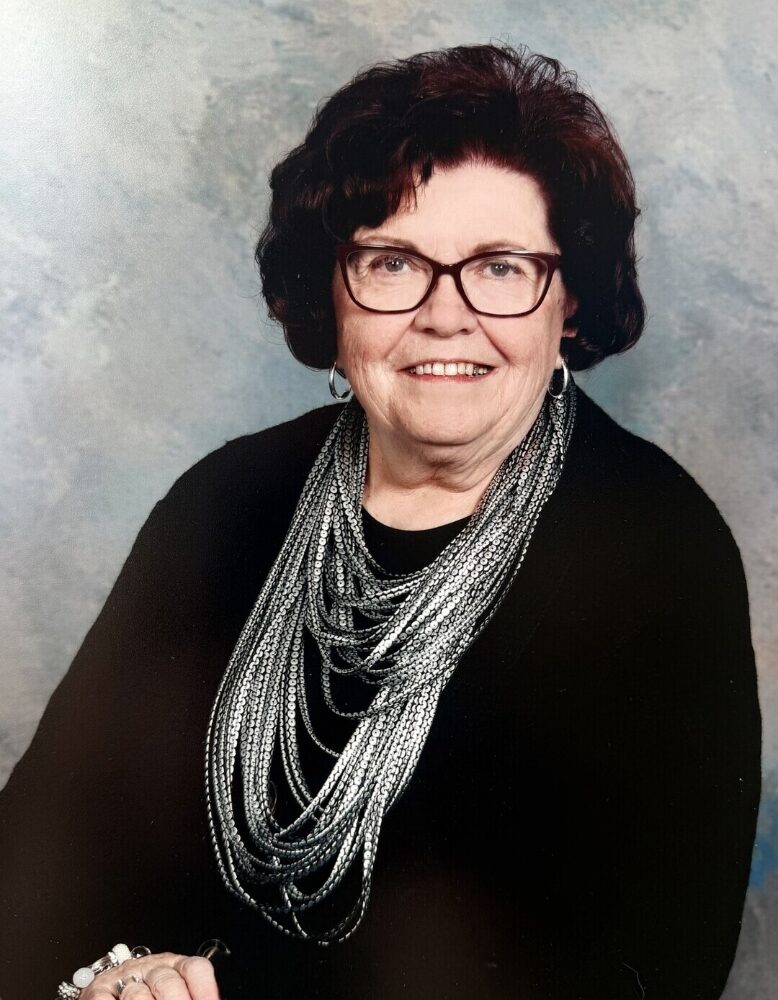 Photo of Eva Pearl Mead (nee Lovell)