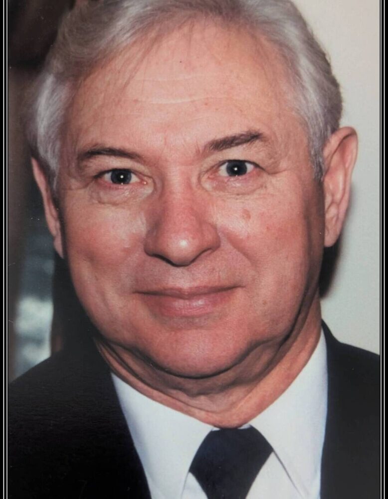 Photo of Robert Cromie (Roy)