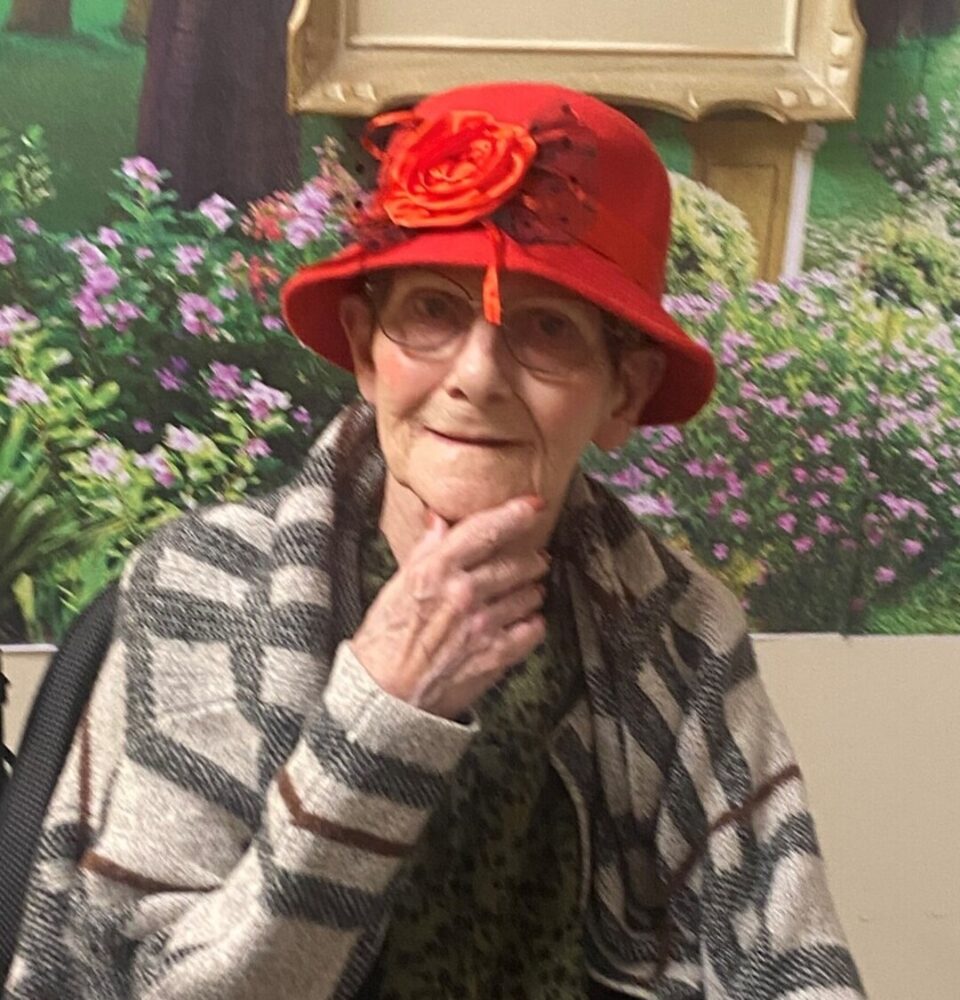 Photo of Lynda Christine (née McMillan) HORTH