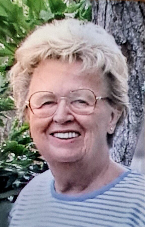 Photo of Audrey Fern DOBBIE(Vella)