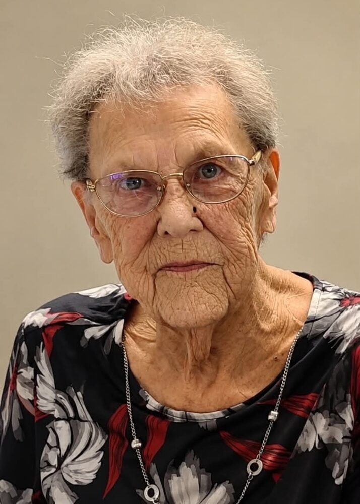 Photo of Doreen MURPHY (née Gillis)