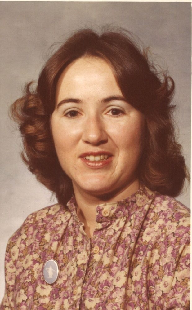 Photo of Lynn Carol (née Derue) SUTHERLAND