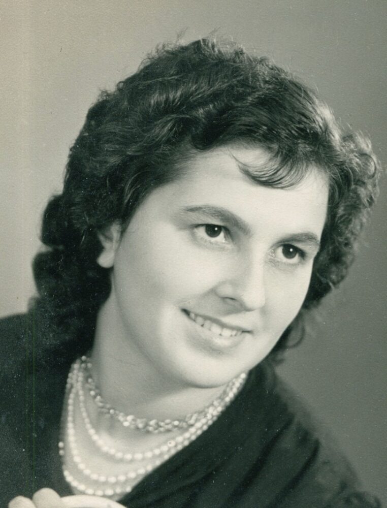 Photo of Ilda (nee Simoes) FERREIRA