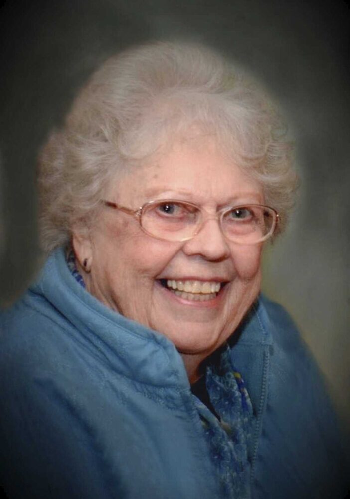 Photo of Garda Eleanor CLARK (nee Lounsbury)