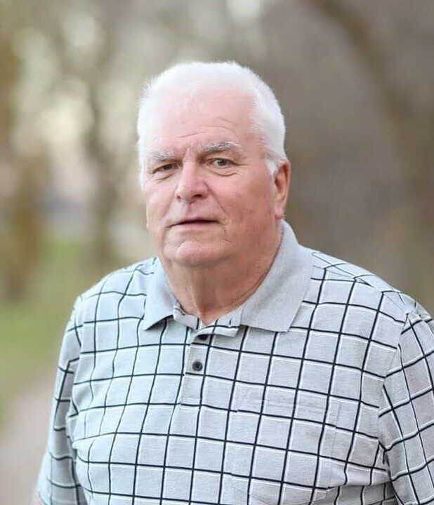 Photo of Dennis SCHULTZ