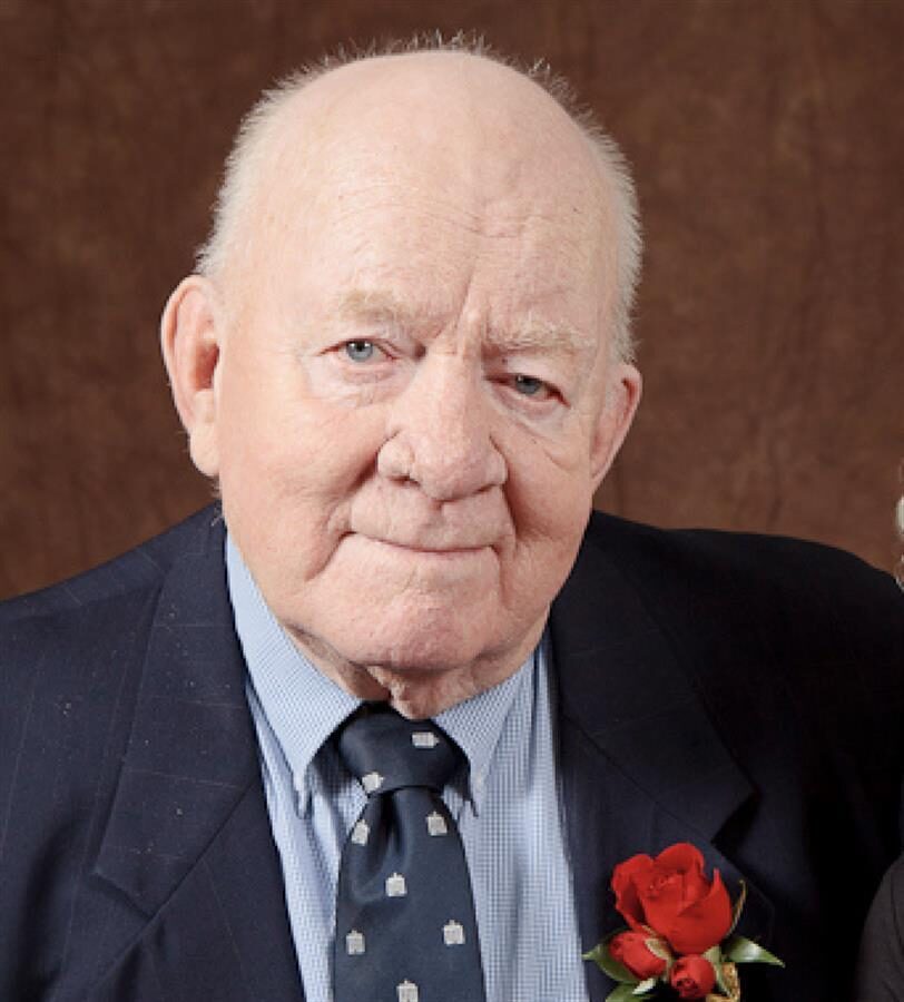 Photo of DR. REA ARTHUR BROWN, MD, FRCS(C)