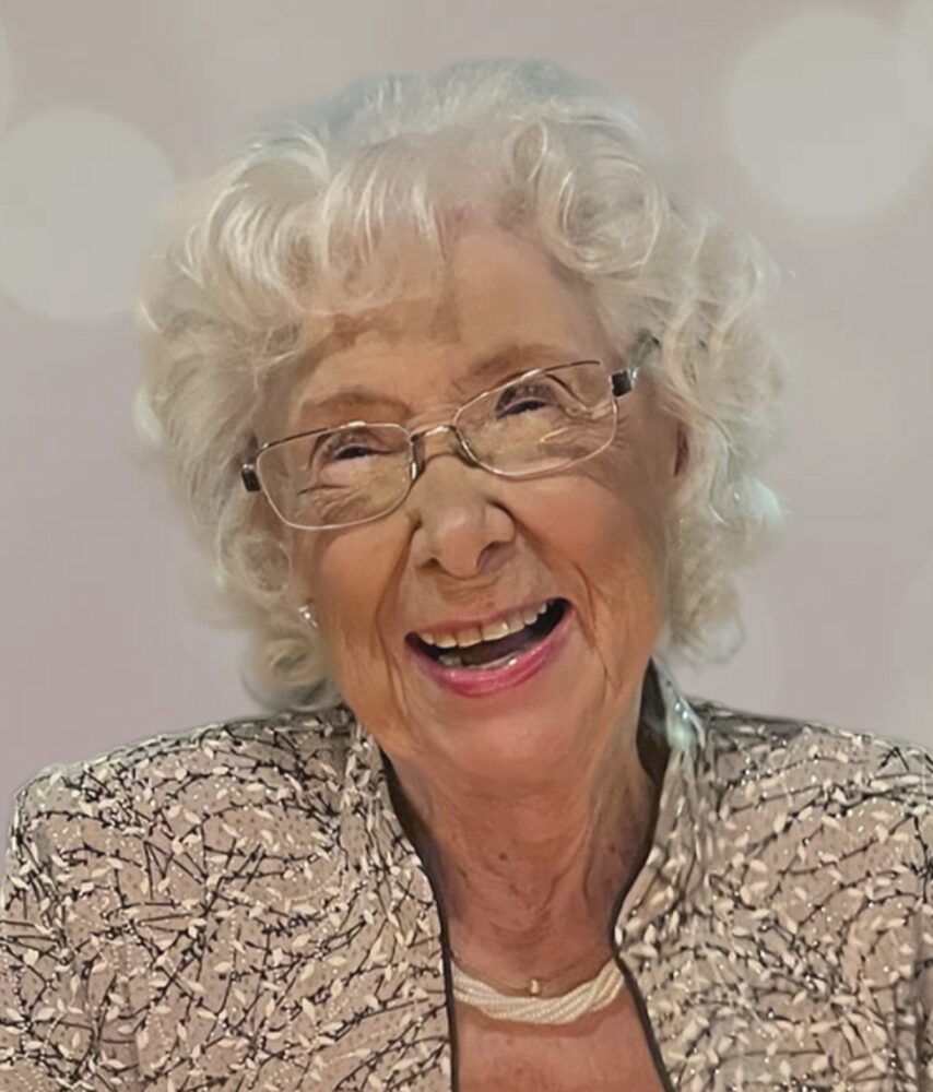 Photo of Patricia Grace (Malec) ISBISTER