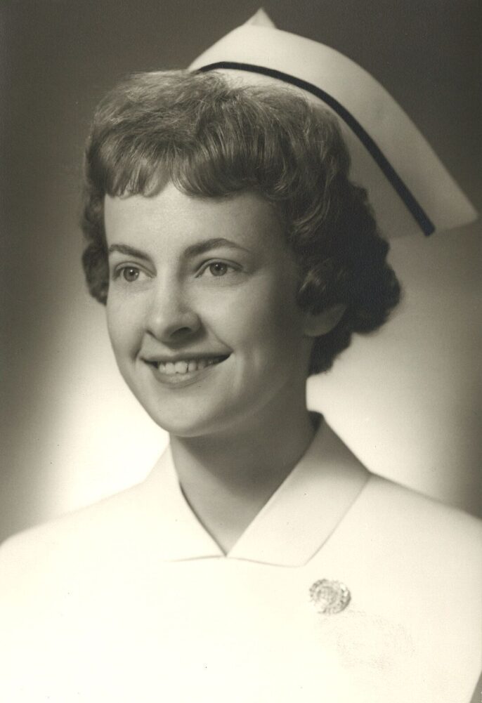 Photo of MAUREEN "MOE" HELEN (Née Sullivan) BARKER