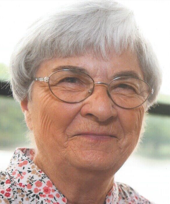 Photo of Lucienne Thérèse Burton