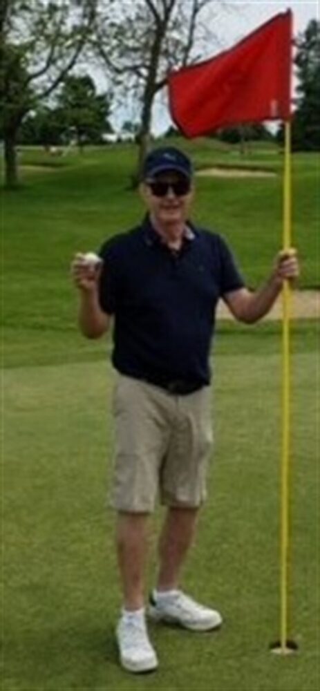 Photo of ROBERT E. DINSDALE