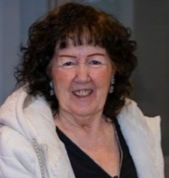 Photo of Linda (née Kelley) HOFFMAN