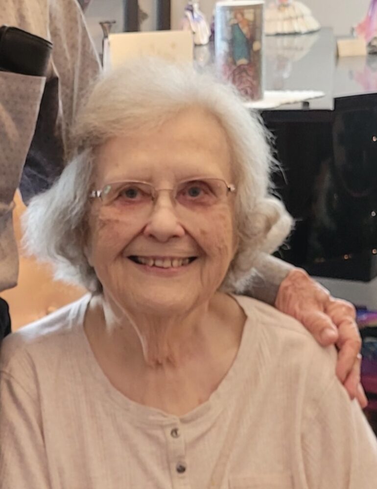 Photo of Miriam Alison STROUD (nee Collins)