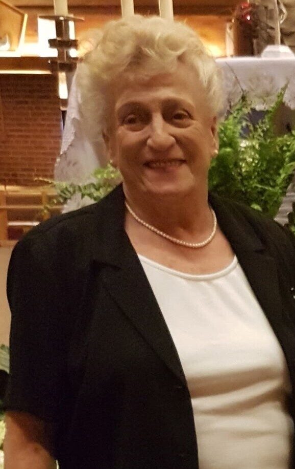 Photo of Charlotte (nee Graham, Hannah) THOMPSON